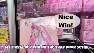 Miku Win 🏅 from Trapdoor Set-up at Round1
Dad won 🏅 a Miku 💖 topper from the trapdoor set-up at Round1. #arcade #round1usa #miku Miku Win 🏅 from Trapdoor Set-up at Round1
