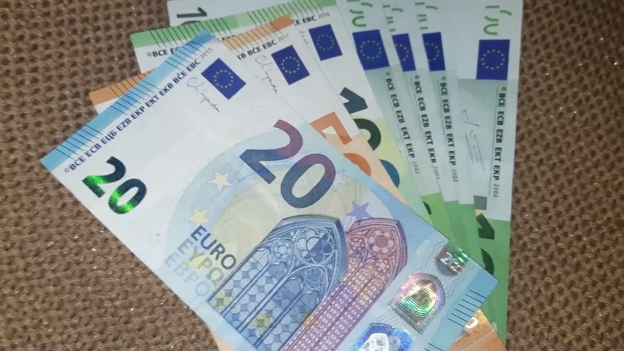 سعر اليورو مقابل الدينار الجزائري في السكوار #الجزائر #سكوار #dz #algerie #viral 