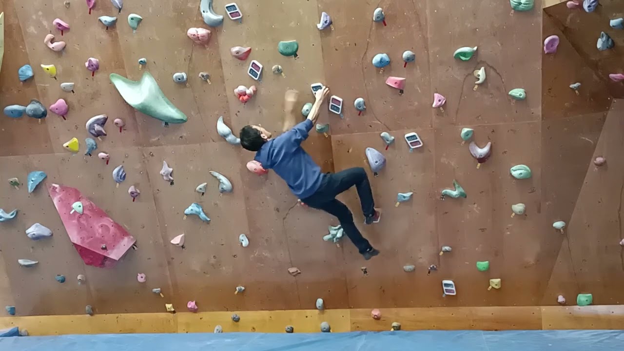 クライミングジムキャニオン初心者講座９１（４級７番）