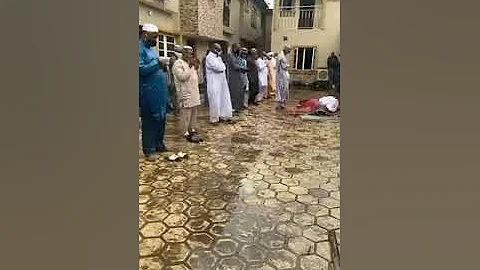 MC OLUOMO ( CHAIRMAN NURTW ) LAGOS STATE  BURIED HER MOTHER IN A MUSLIM RITE