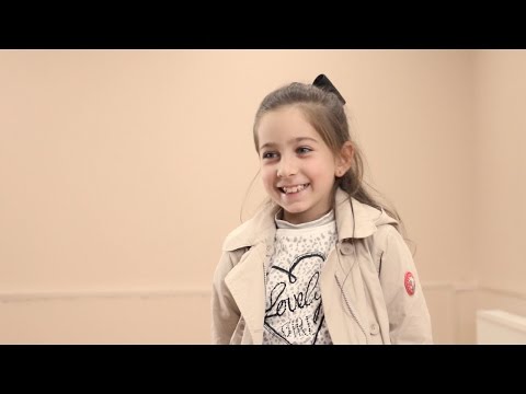 ნუ ეძებ განსხვავებებს, გაუღიმე მომავალს!  -  Don't look for differences, smile to the future!