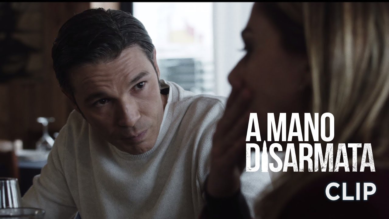 A mano disarmata - Clip "Siamo tutti noi...soli"