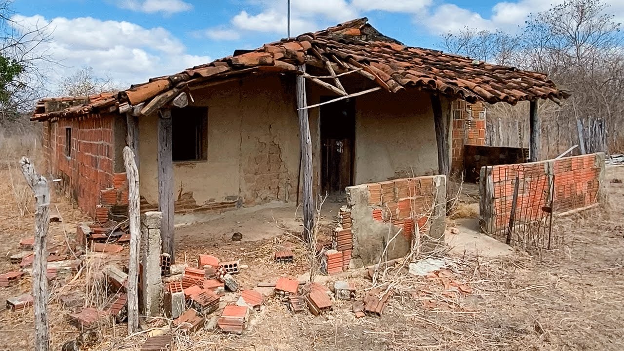 Moradores do sertão cearense em extinção! Muita casa abandonada