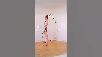 Viral Backbend TikTok By Anna McNulty 