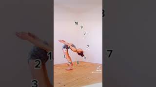 Viral Backbend TikTok by Anna McNulty Resimi