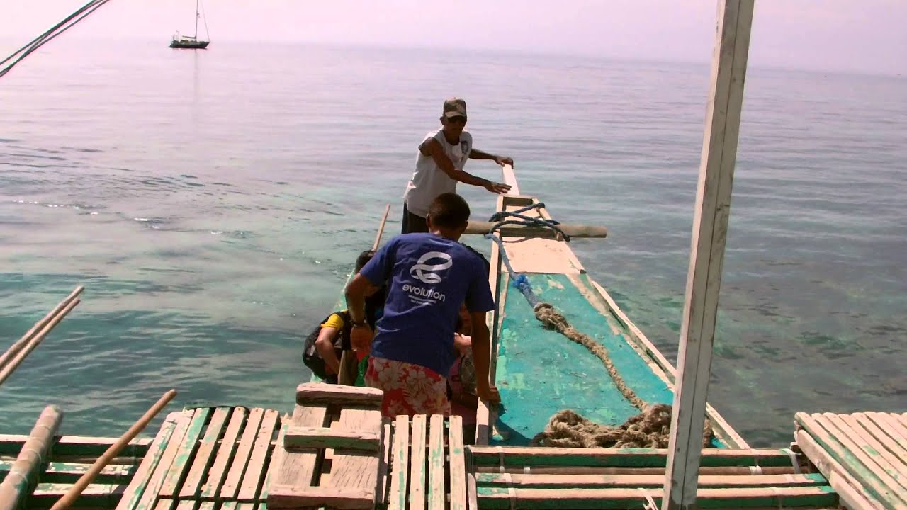 Low Tide Transfer At Malapascua YouTube