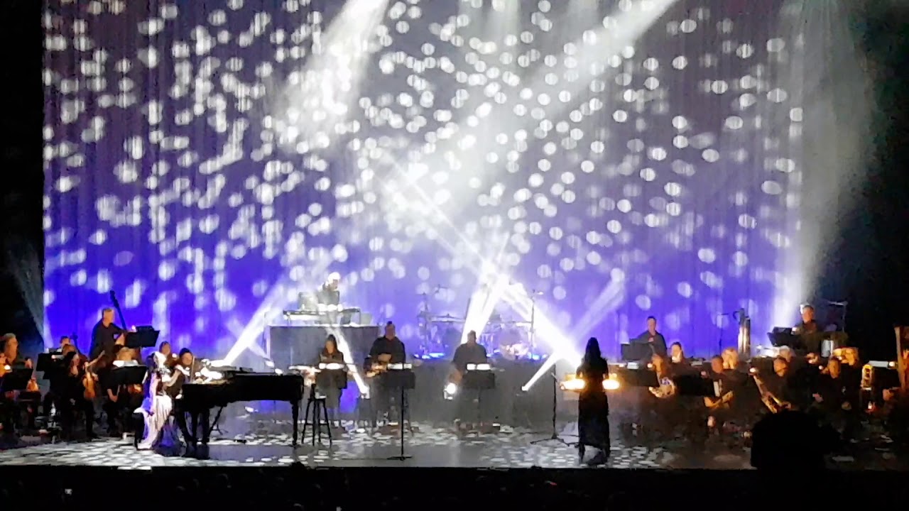 Evanescence -Toronto Sony Centre for Performing Arts(10)