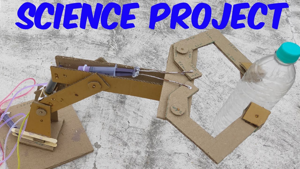 ⁣How to make a hydraulic robotic arm out of cardboard!