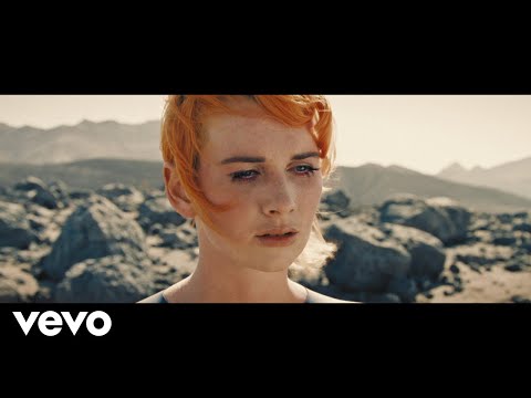 Broods - Like A Woman