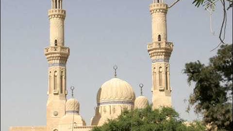 قراءة جميلة للقارئ الحاج عبد المعز شاكر قديمة سورة سبأ
