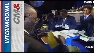 How is the FIFA president elected?