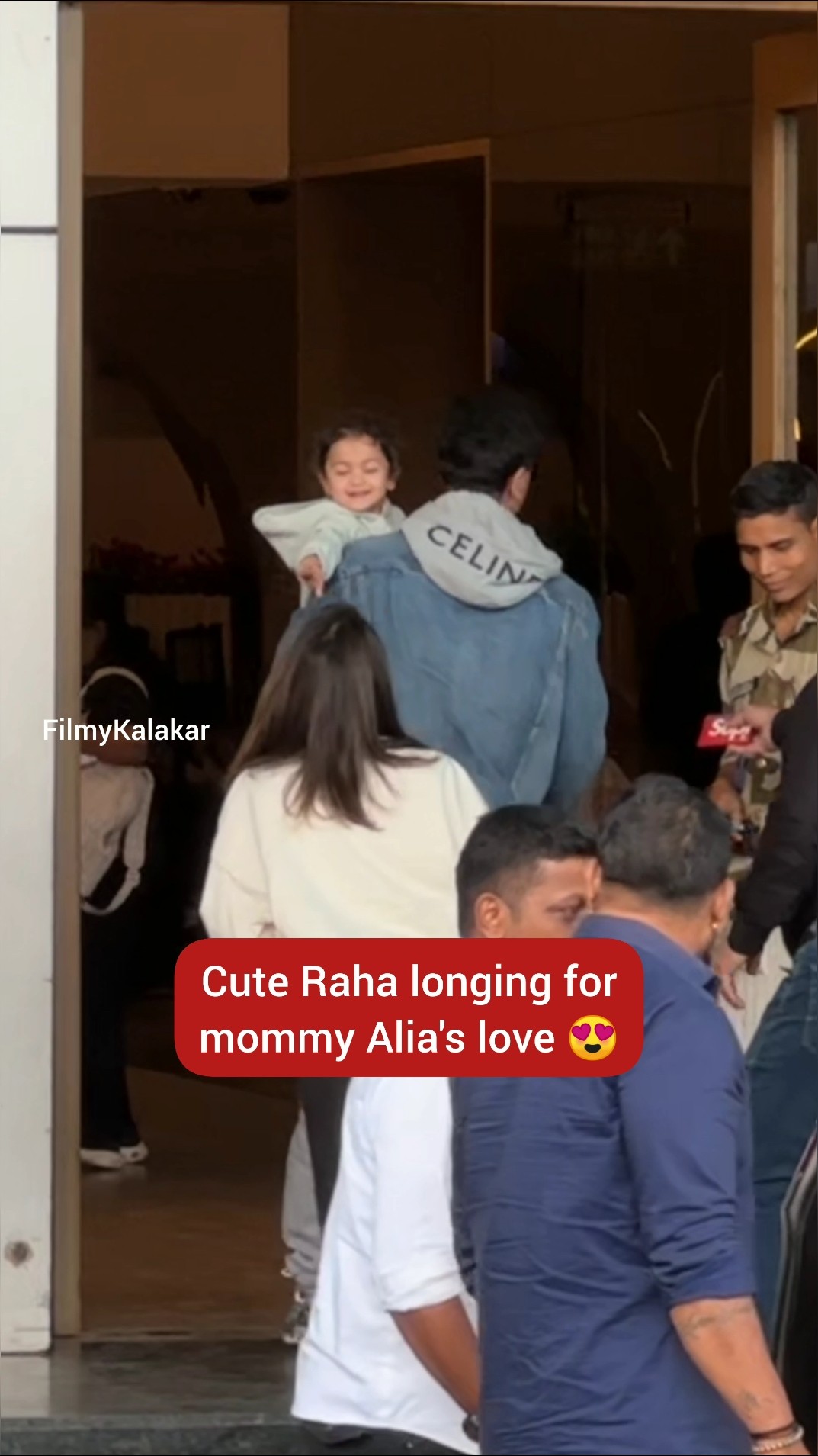 Just like the bird looks for the sky ? #filmykalakar #aliabhatt #ranbirkapoor #rahakapoor