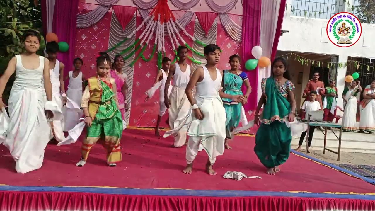 Aalo barat guya tor gaon me school dance By Chadhav Pri school Ta Vansda Dist Navsari