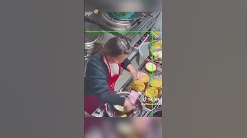 "POV: When multitasking in the kitchen goes horribly wrong 🫣📱 #KitchenFails #PhoneSoup #cookingfood"