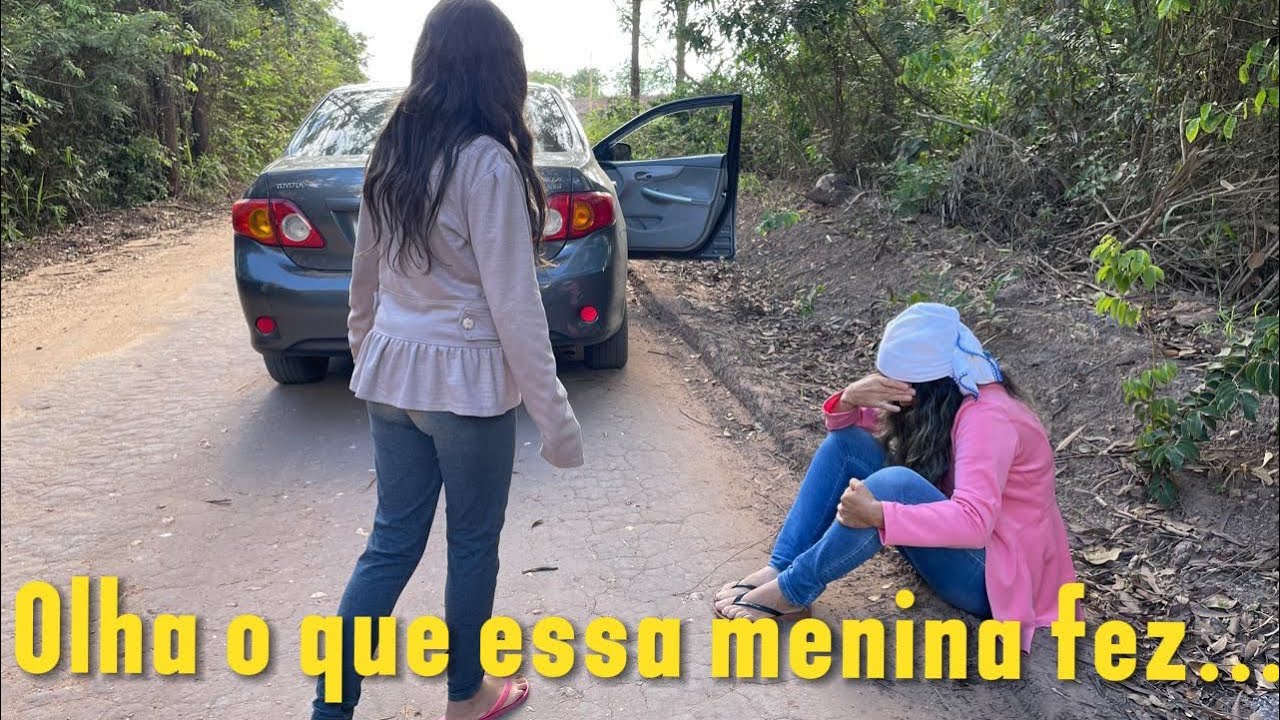 Menina faz algo inesperado pra salvar mulher na estrada😱😨
