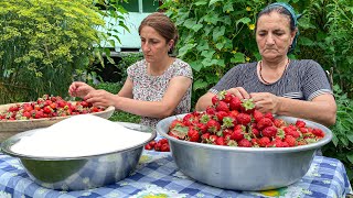 30kg of Strawberries! Strawberry pie recipe with real Jam! Life in the village