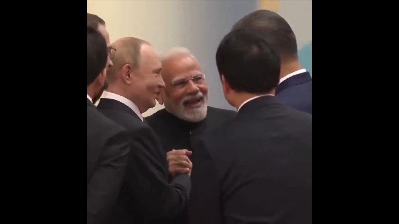 Modi, Xi & Putin’s Rare Interaction at SCO Summit 2025 | Historic Moment in China