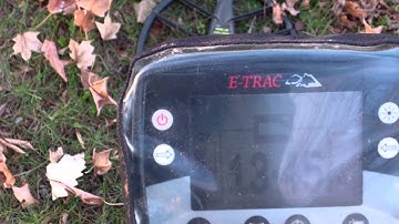 9" deep silver dime etrac signal and live dig - Metal Detecting with Minelab E-TRAC #6 - Big Park