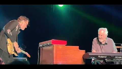 Joe Bonamassa, Reese Wynans-call and response~Lone...