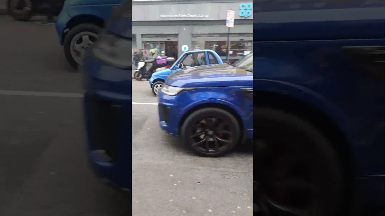 STUNNING BLACK AND BLUE RANGE ROVER SVR 2 TONE COLOUR LONDON 