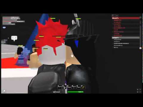 People Kissing On Roblox O O Doovi - people in roblox kissing games