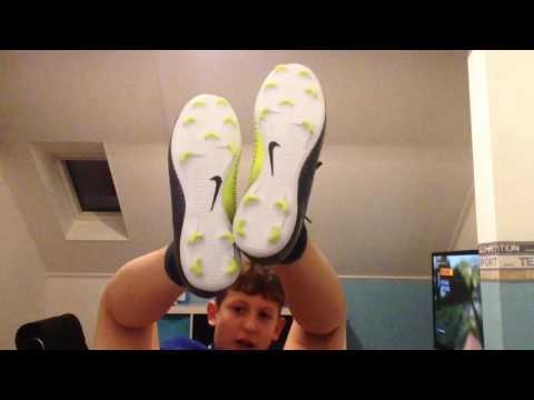 Revieving my new soccer /football boots!