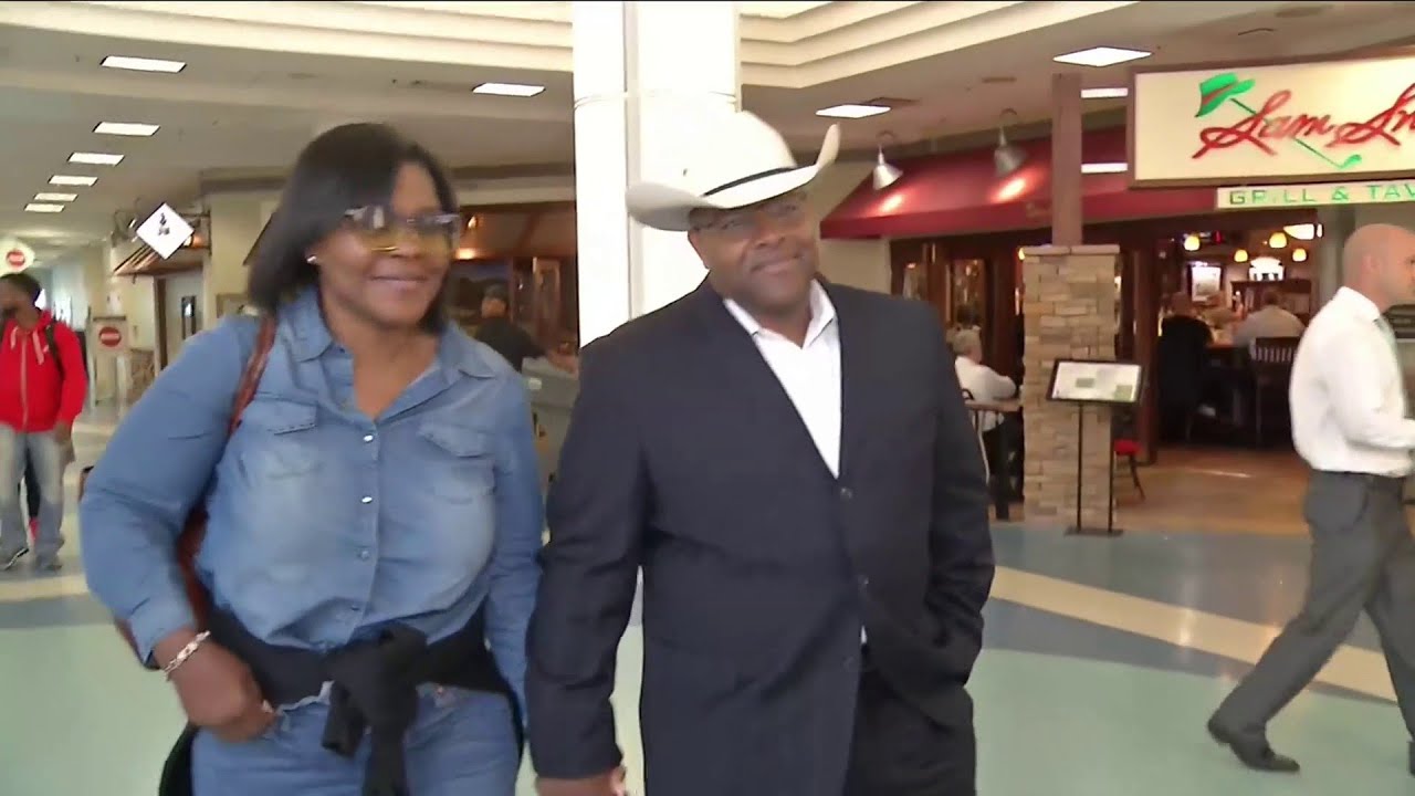 newspaper mockup Wife of Clay County Sheriff Darryl Daniels files for divorce