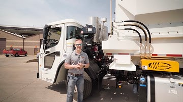 Mack LR64R/Labrie Automated Side Loader Part 4 - Hydraulics