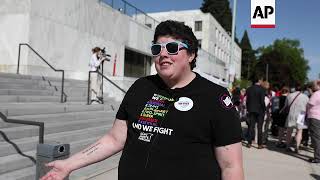 Rally protests GOP walkout in Oregon legislature