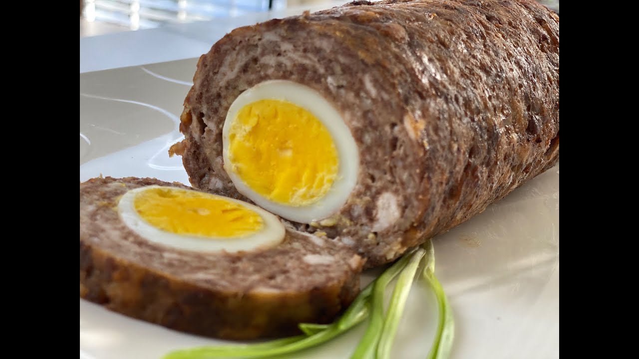 Мясной рулет с яйцом