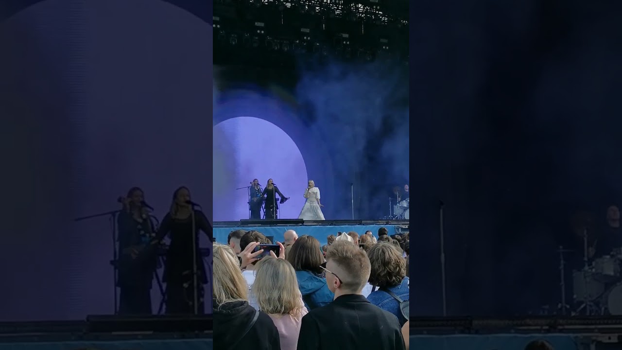 Aurora - All Is Soft Inside (live @ Orange Warsaw Festival, 02.06.2023)