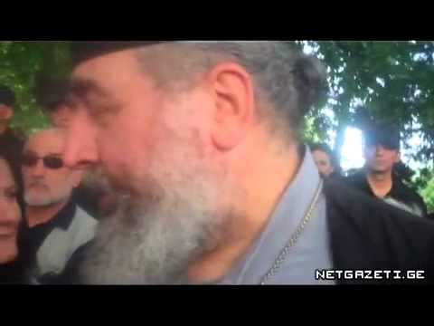 24 მაისი დედაენის ძეგლთან