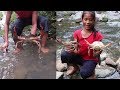 My Natural Food: Find catch two big crabs and Crab boiled in the clay for eating delicious #59