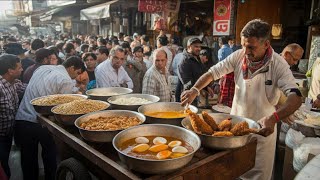 👉 ONLY 50 Rs Desi Breakfast | Cheap Siri Paye &amp; Anda Chanay | Pakistani Street Food Gujranwala