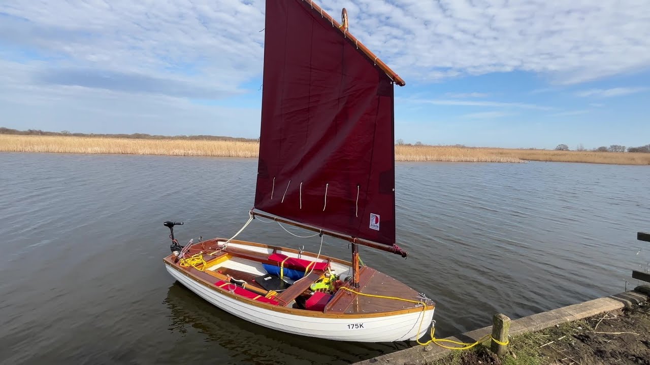 Sailing to Horsey Windpump for lunch