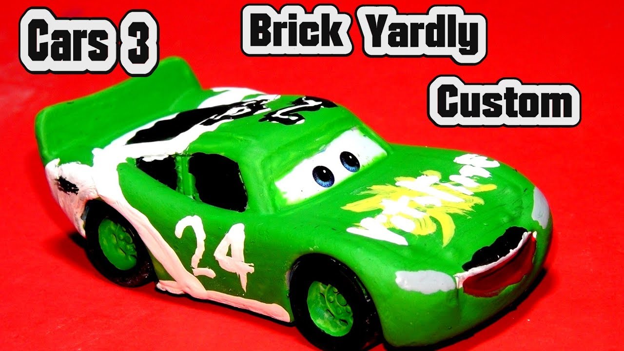 Pixar Cars 3 Custom Brick Yardley with Fabulous Miss Fritter and Primer Lightning McQueen