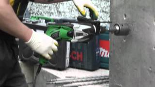 Тесты перфораторов (полная версия)(ToolTop тестирует три перфоратора Makita HR2450, Bosch GBH 2-26 и Hitachi DH24PC3 Выбрать перфоратор можно здесь https://goo.gl/P0RGy1., 2012-05-29T09:04:05.000Z)