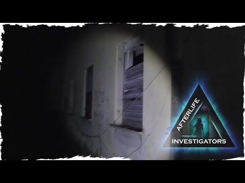 Strani rumori e sospiri nell'ex ospedale psichiatrico [Ghost Hunting]