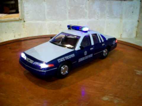 1 24 georgia state police gsp diecast toy car with light up toy police cars