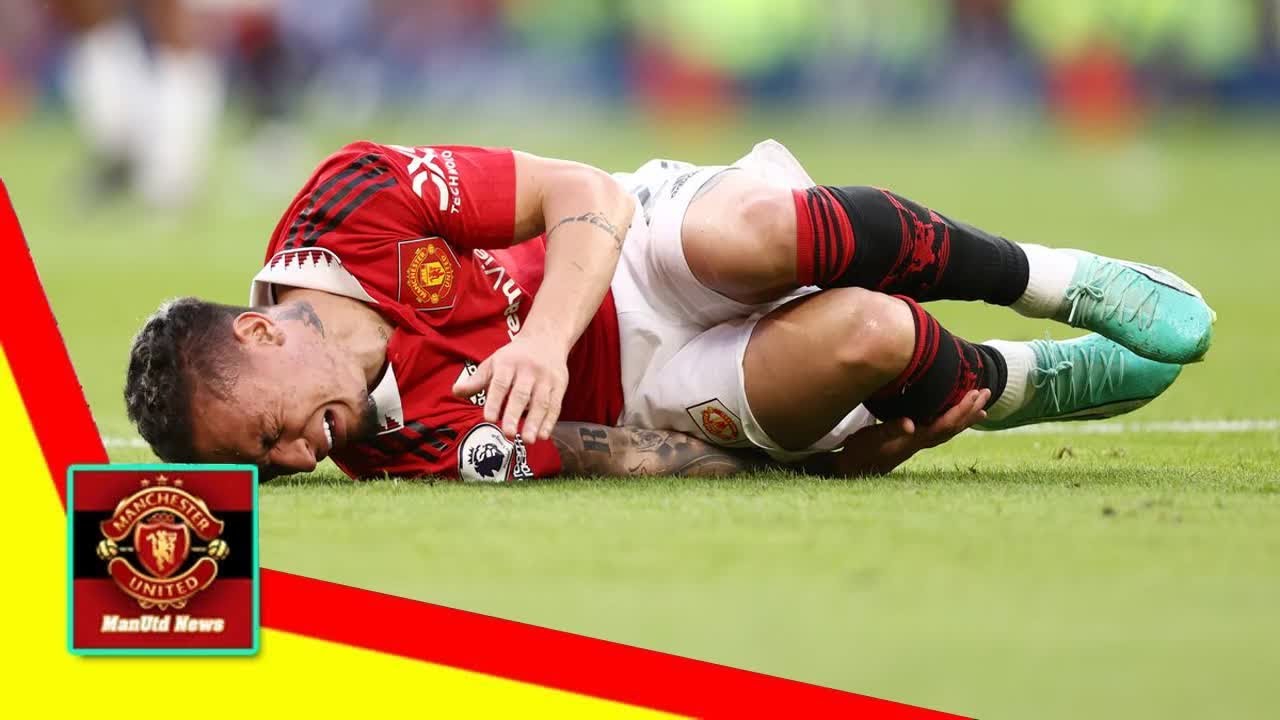 Man Utd star Antony stretchered off with horrific ankle injury against ...