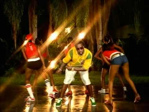 Nelly Ft. P. Diddy - Shake Ya Tailfeather HQ
