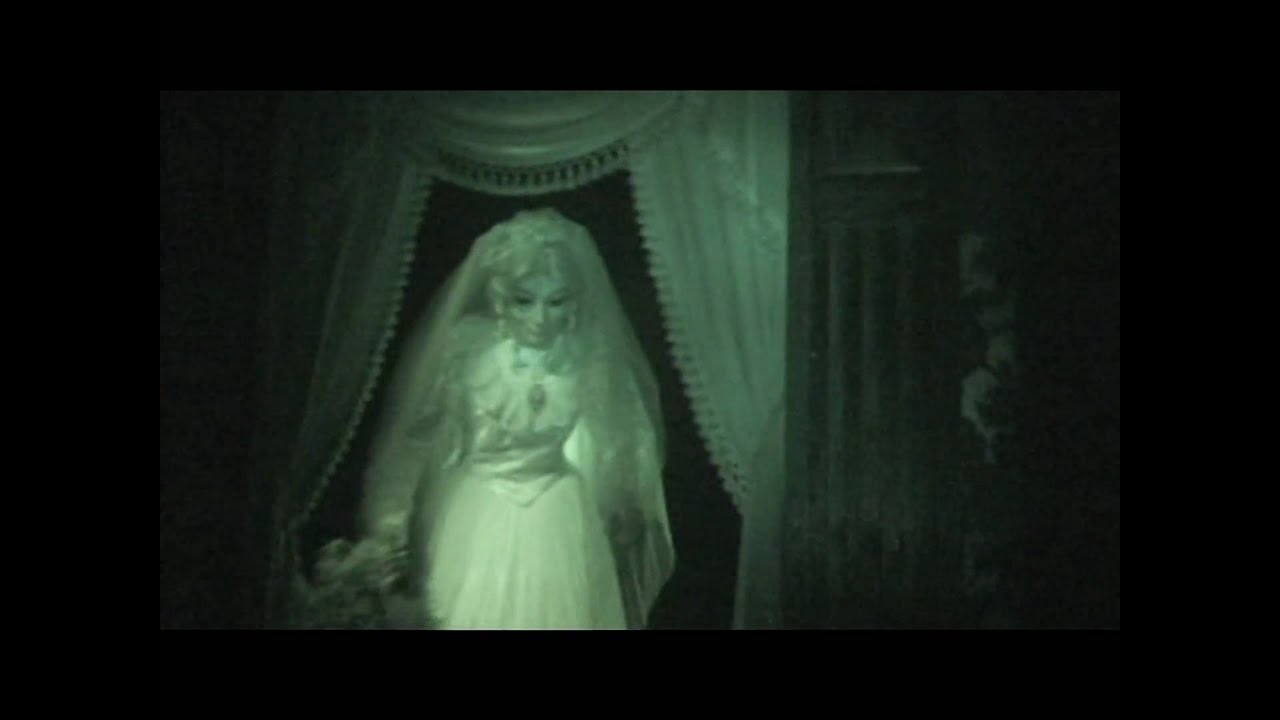 PHANTOM MANOR - DISNEYLAND PARÍS - HD