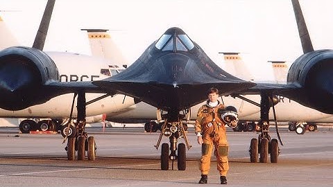 World’s Fastest Spy Plane: Inside the Legendary SR-71 Blackbird