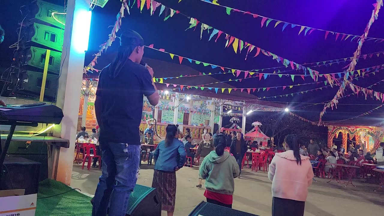 บ่าวแก่นท้าวสาวหนองผื เสบสด กันเองมิวสิก