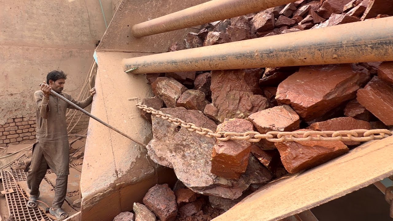 Giant Rocks Jam the Crusher! Extreme Hopper Blockage Cleared Manually | Heavy Machinery Action