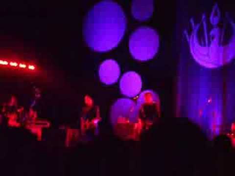 JIMMY EAT WORLD "Crimson And Clover" LIVE