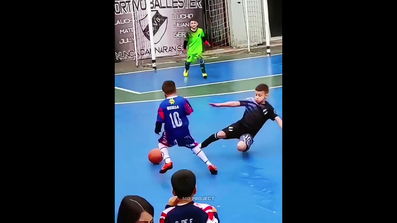 Kids Football Skills That Shock Adults ⚽