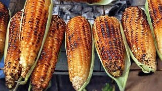 👉🌽🌽 A friend who doesn't have a lot of money is 👉👂👂