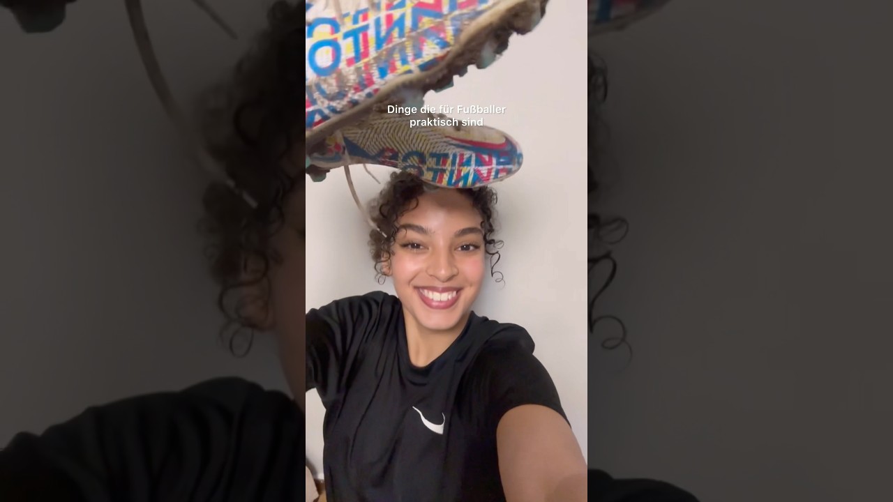 Mit Fußballschuhen BADEN 💦🫣 