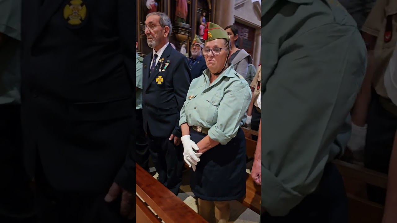 Miembros de la Hermandad e invitados cantaron 'Novio de la muerte'